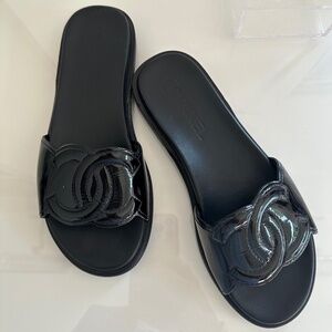 Authentic Chanel Slides Size 37 / Size 7